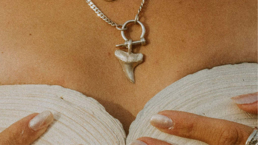 Bow shackle - Jane Sydney Studio