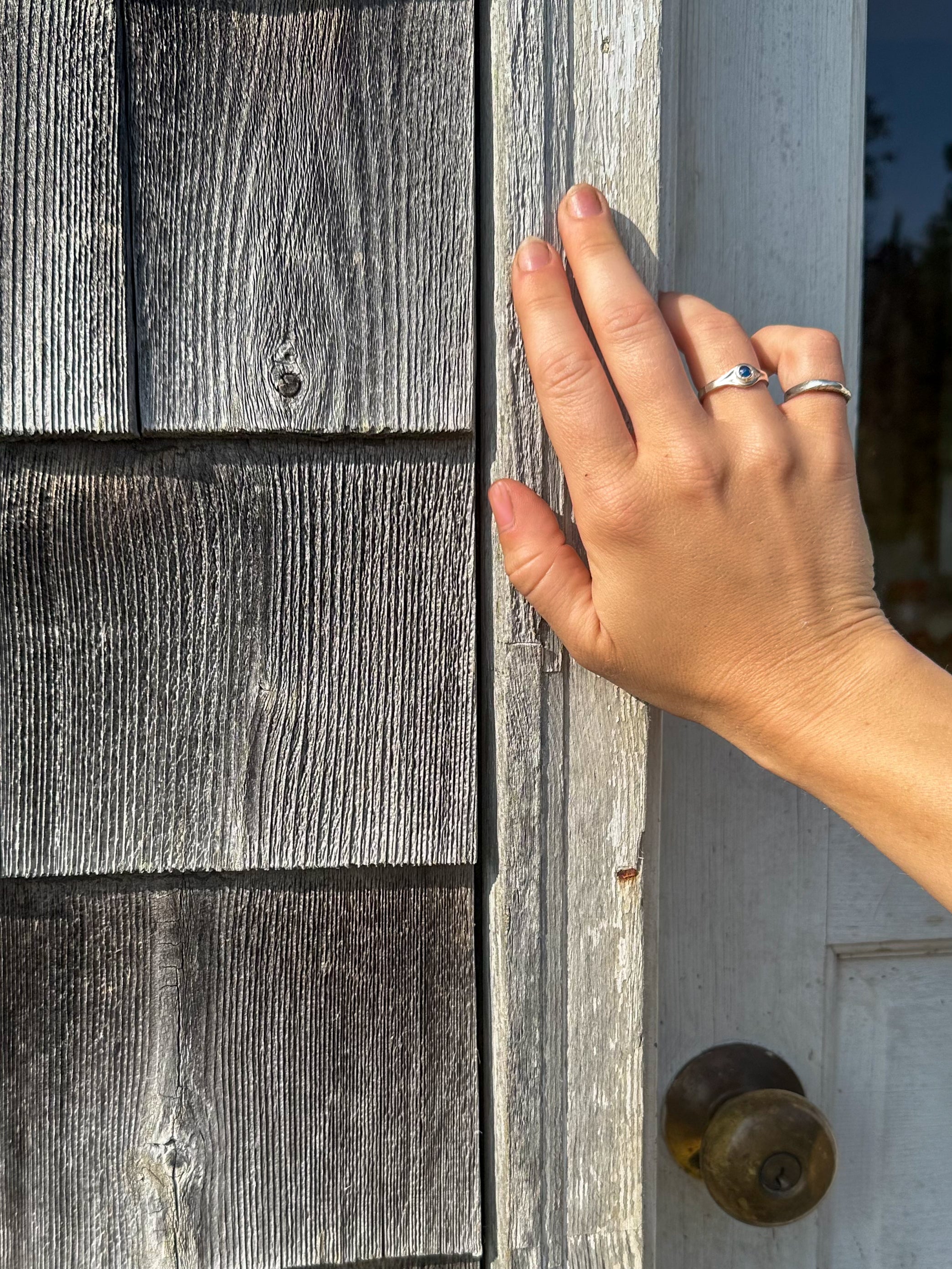 Blueberry Sapphire Little Eye Ring - Jane Sydney Studio