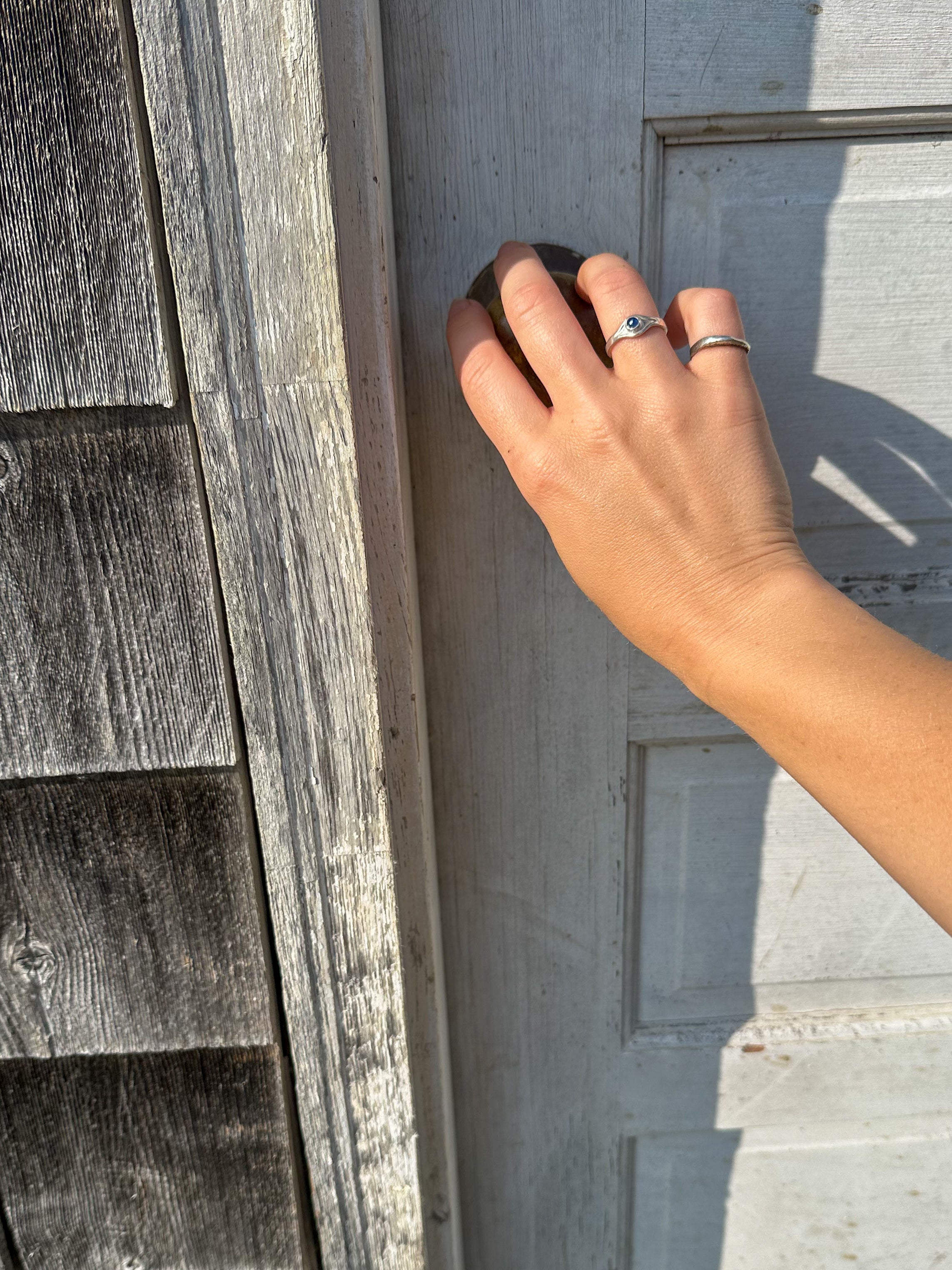 Blueberry Sapphire Little Eye Ring - Jane Sydney Studio