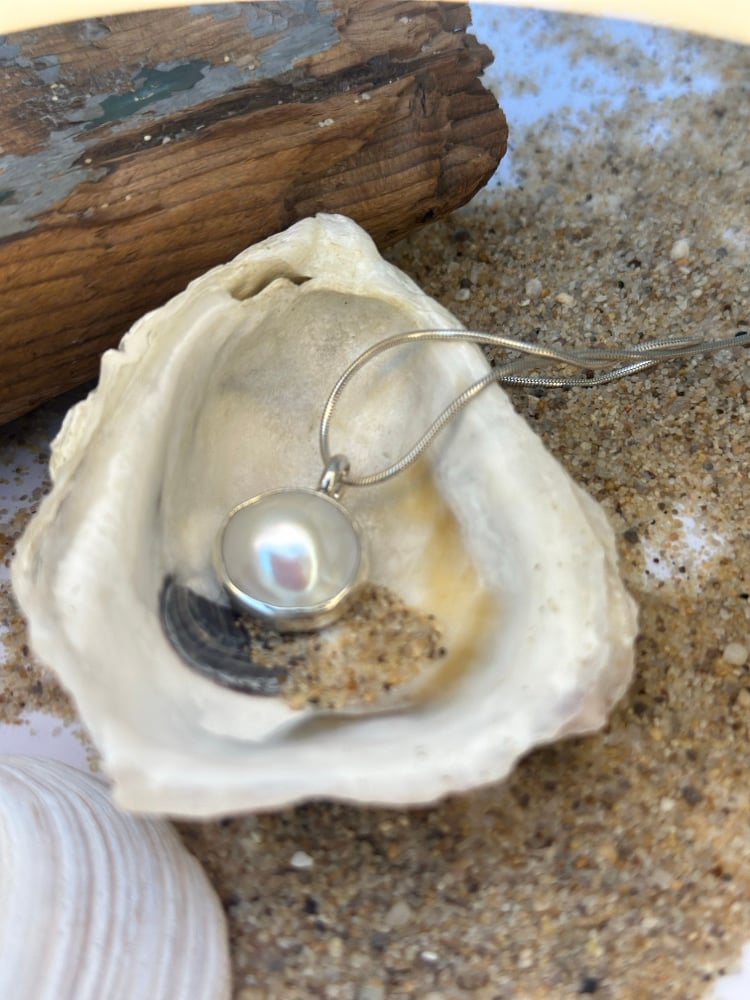 Baroque Pearl Charm necklace