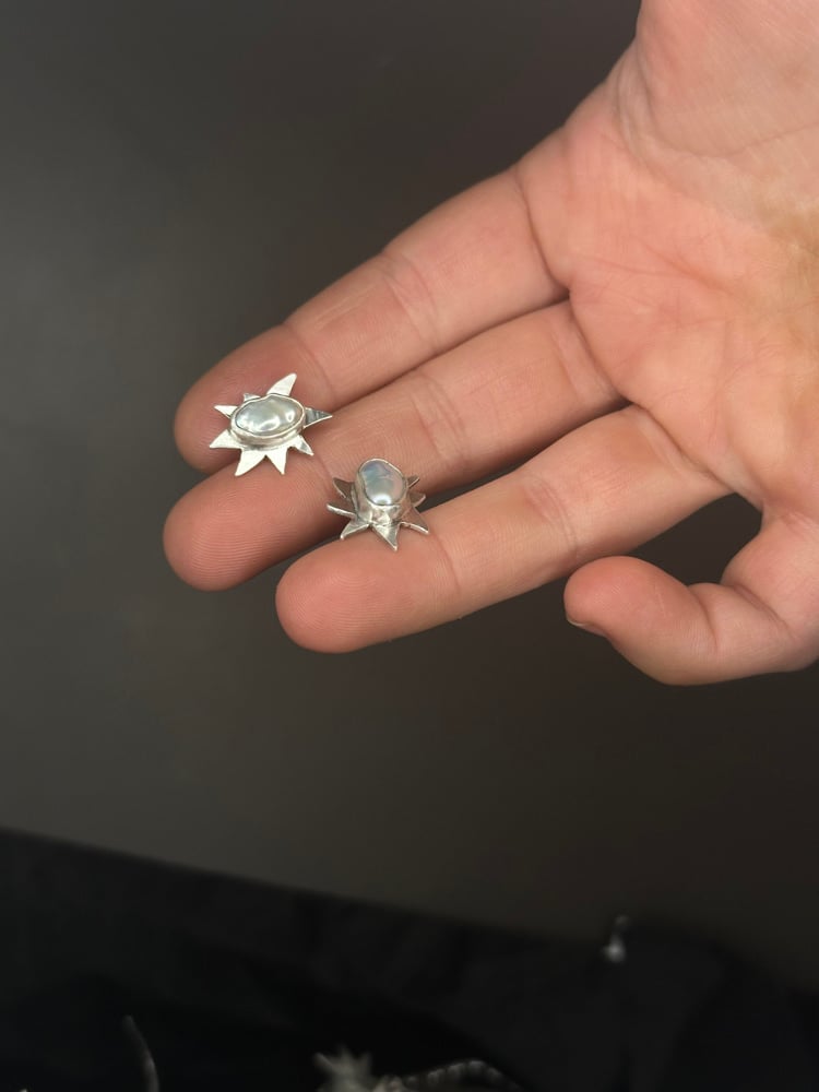 Partly Sunny Pearl stud earrings