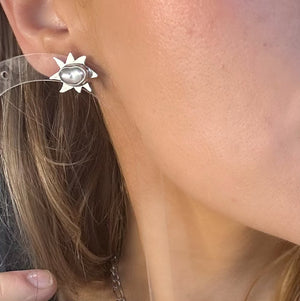 Partly Sunny Pearl stud earrings
