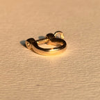 Mini bow shackle in 14k gold