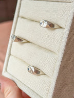 Sapphire rectangular ripples signet - Jane Sydney Studio