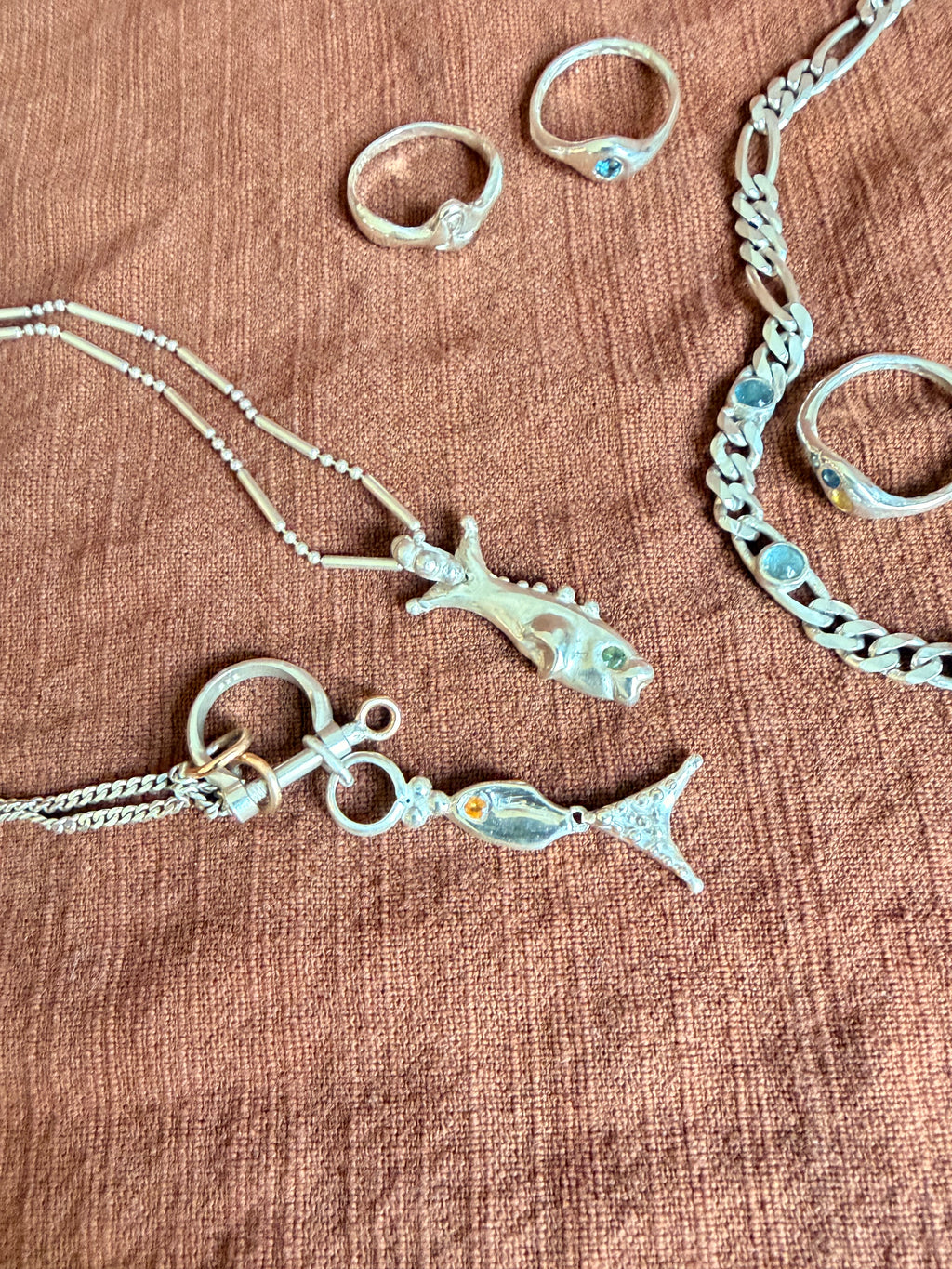 Yellow eyed bubble tail fish | OOAK bow shackle necklace bundle - Jane Sydney Studio