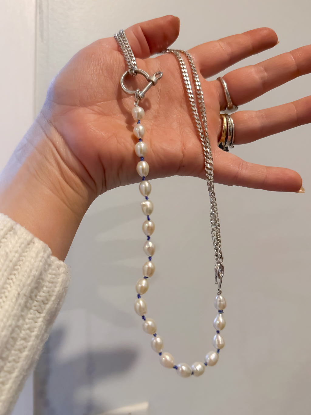 Not your Mommas Gleaming Pearl 8" Strand | Blue knots