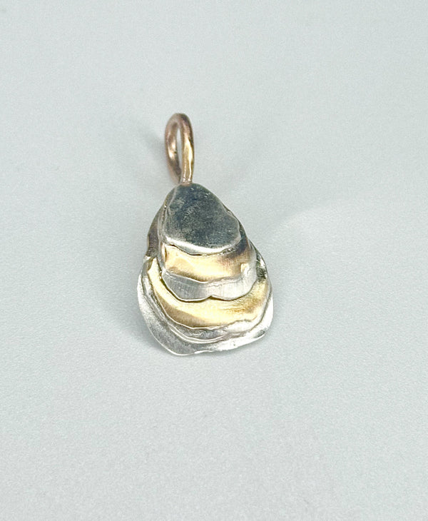 Mixed Metal |10k Gold + Silver Brackish Oyster