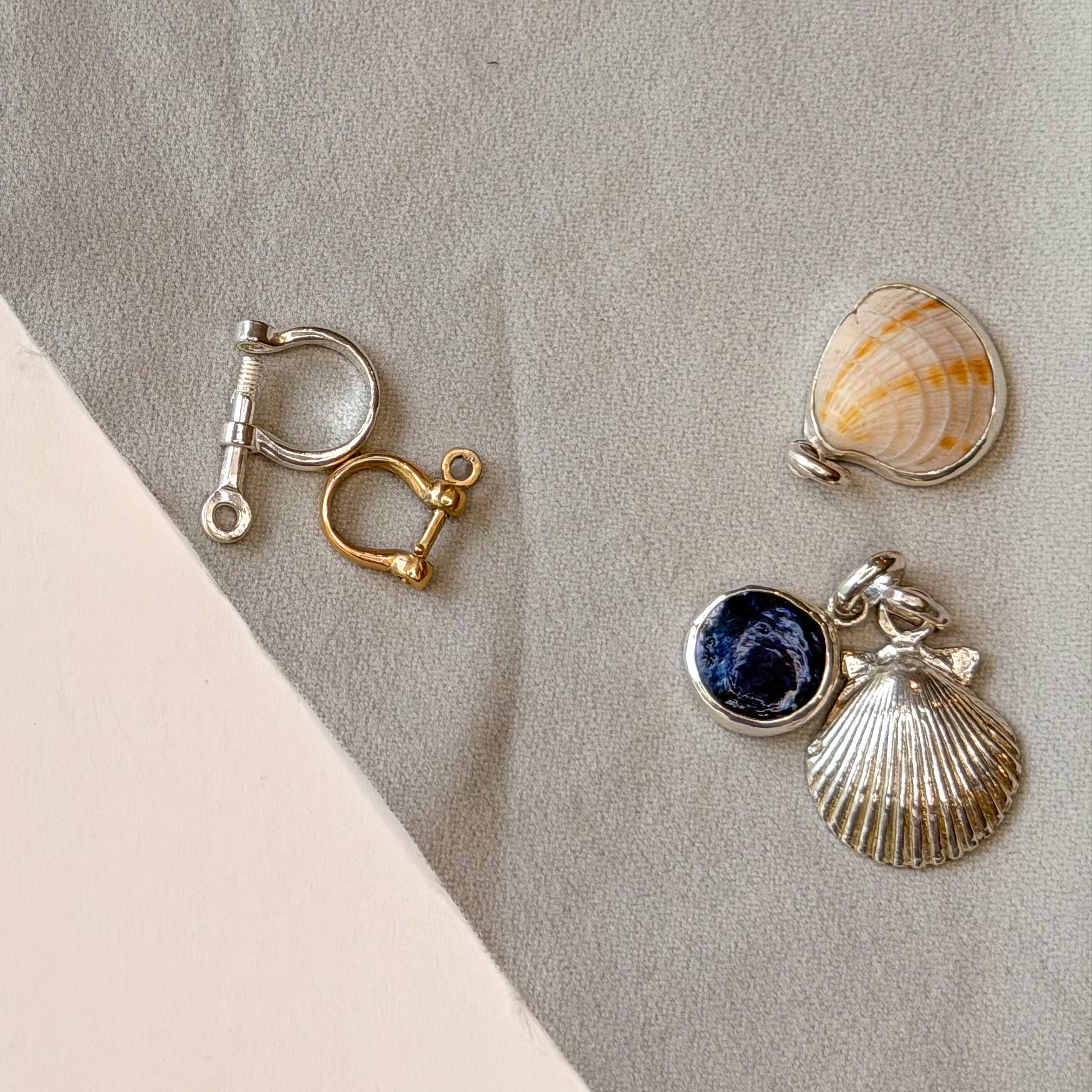 Bezeled Sea shell