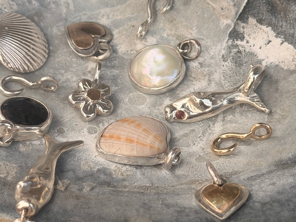 Bezeled Sea shell