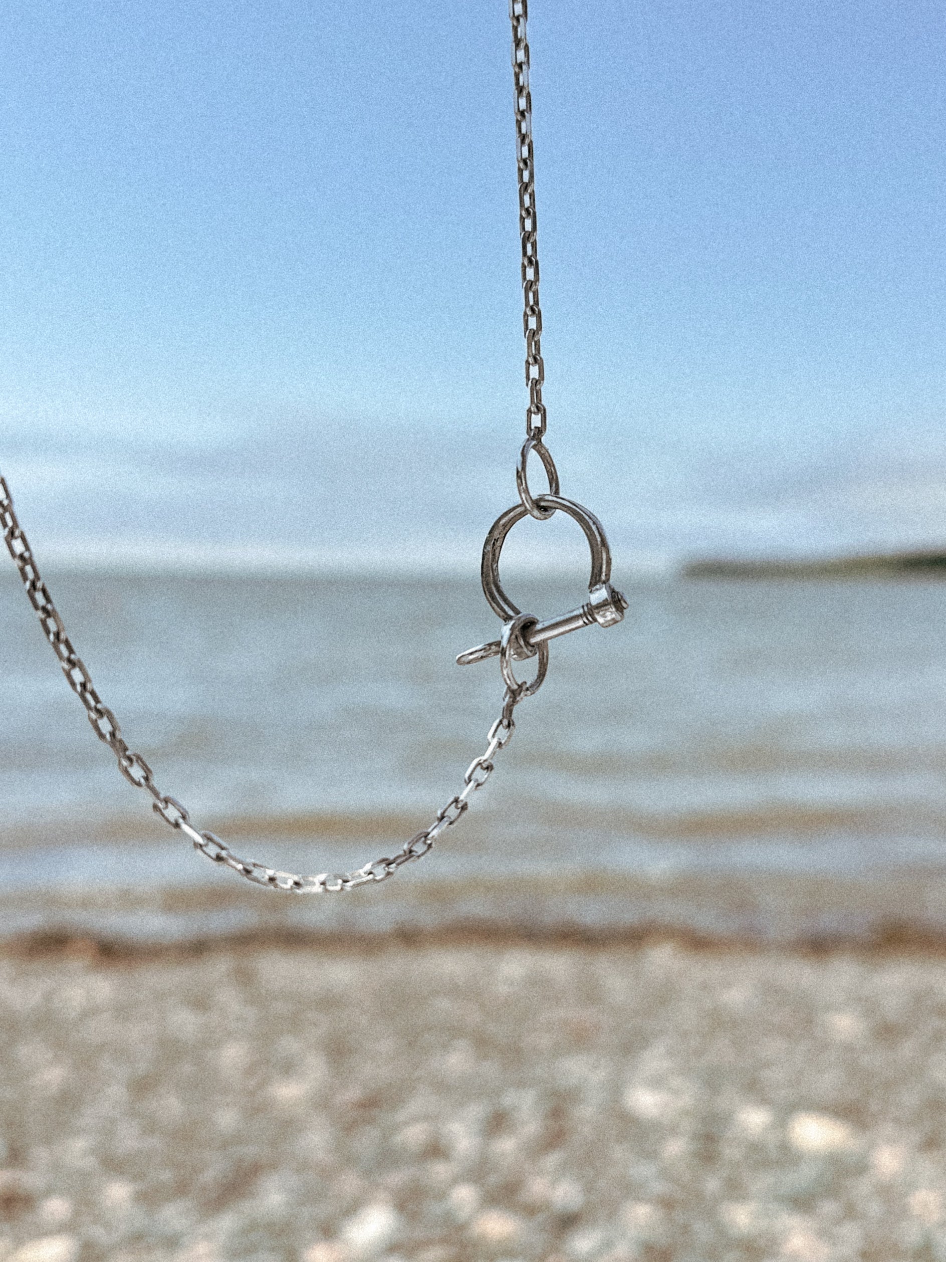 Bow shackle - Jane Sydney Studio