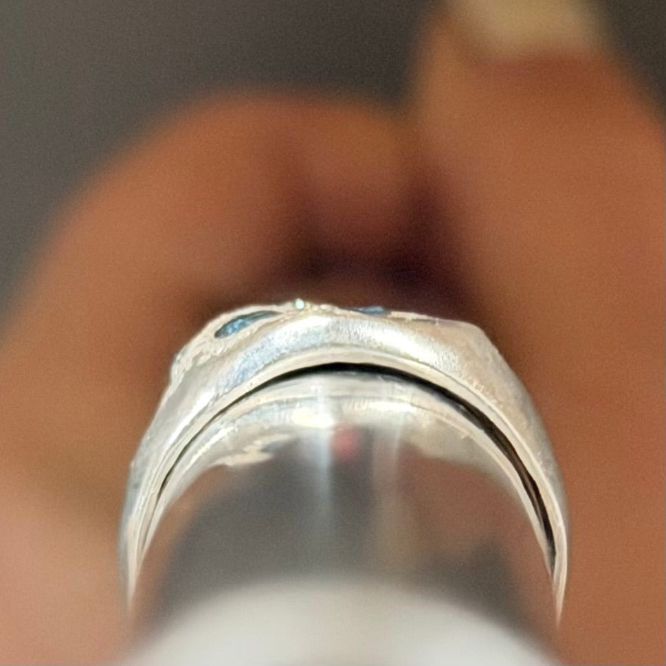 Several Sapphire's wavy Signet