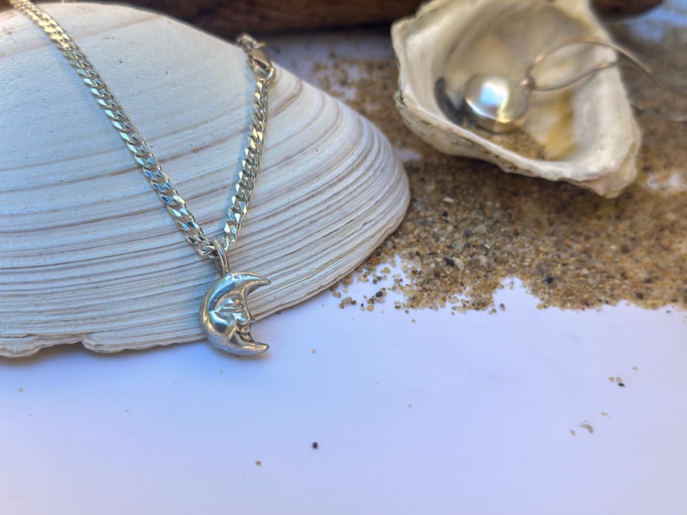 crescent moon face charm // necklace 
