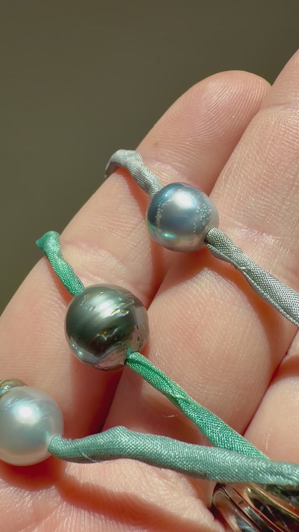 Tahitian Pearl on Silk line W/ silver hook