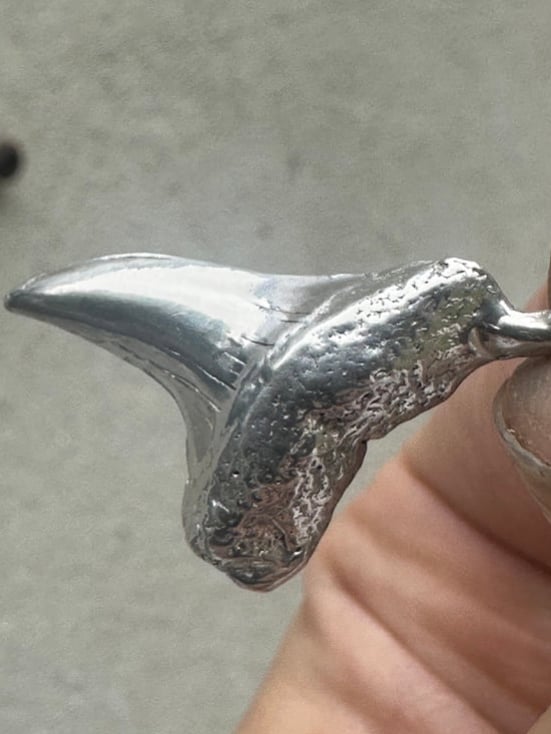 Side mount Mako charm/ necklace 